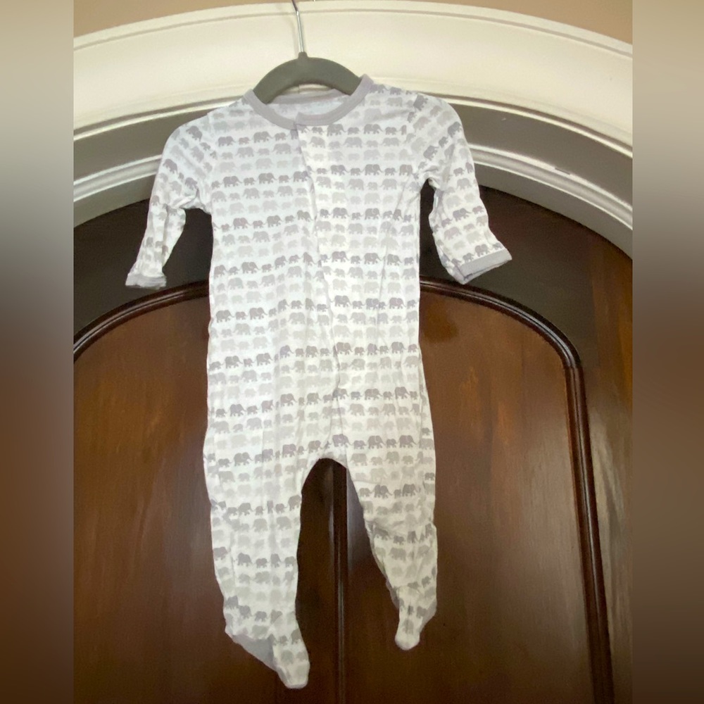 Magnetic Me Grey Elephants Magnetic Modal Footies | Size: 0-3 months